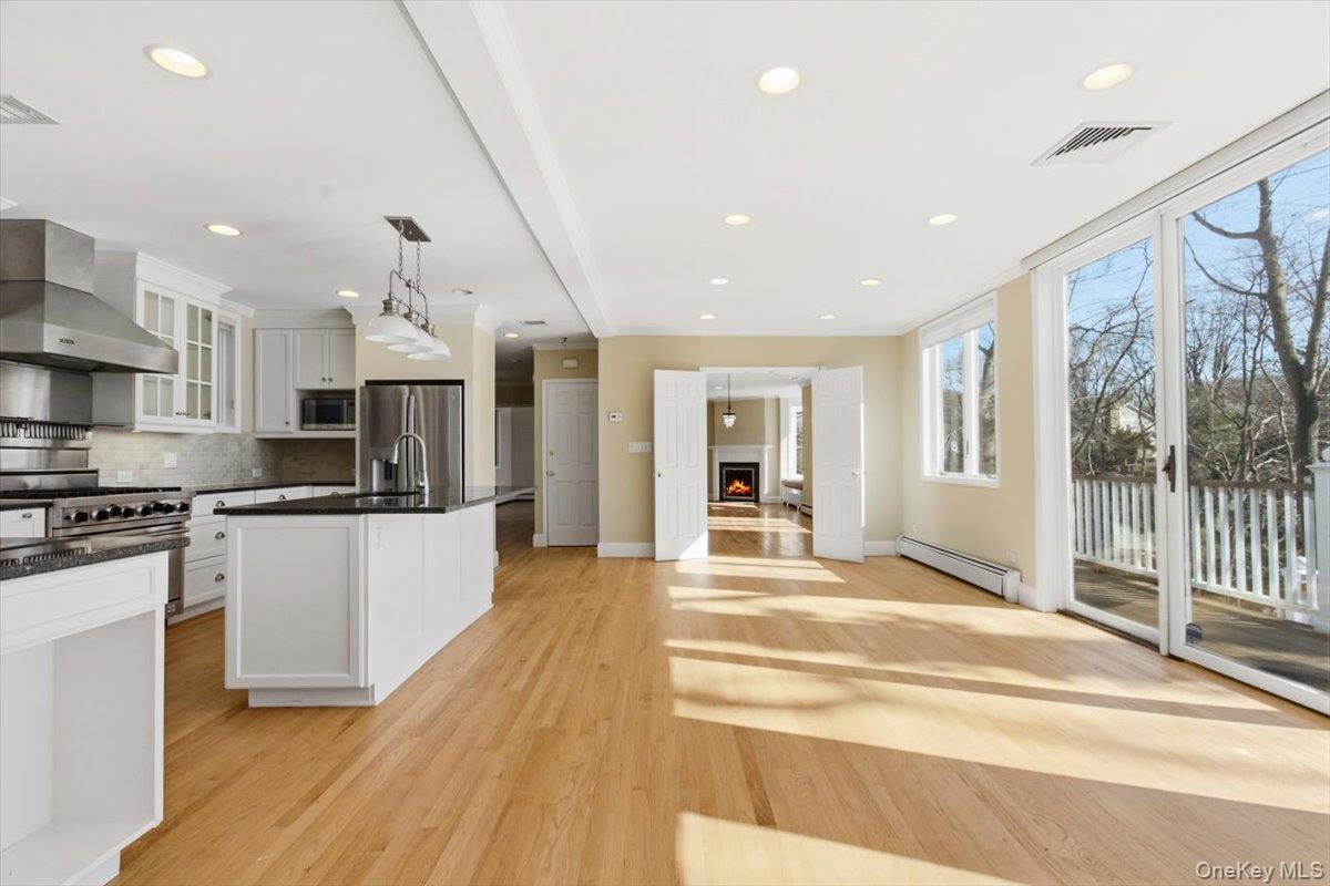 27 Harbor Terrace Drive, Rye, NY 10580