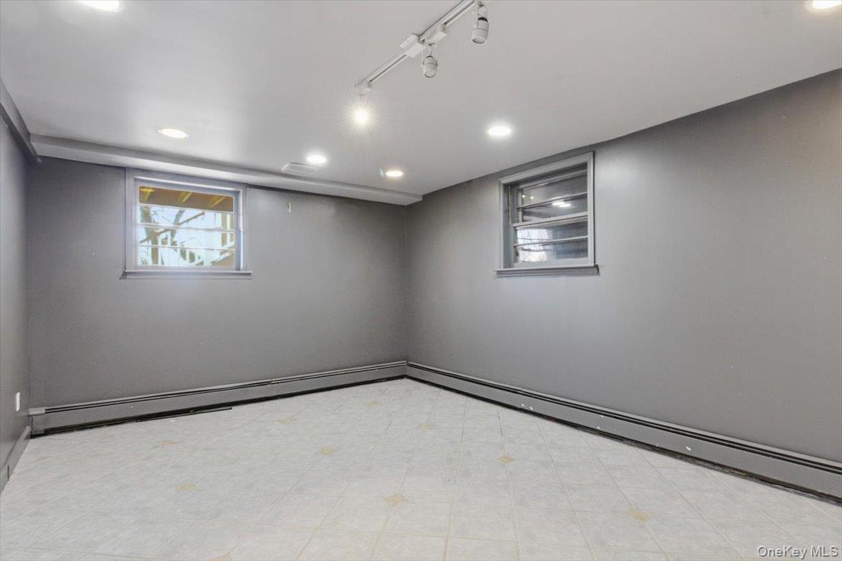 27 Harbor Terrace Drive, Rye, NY 10580