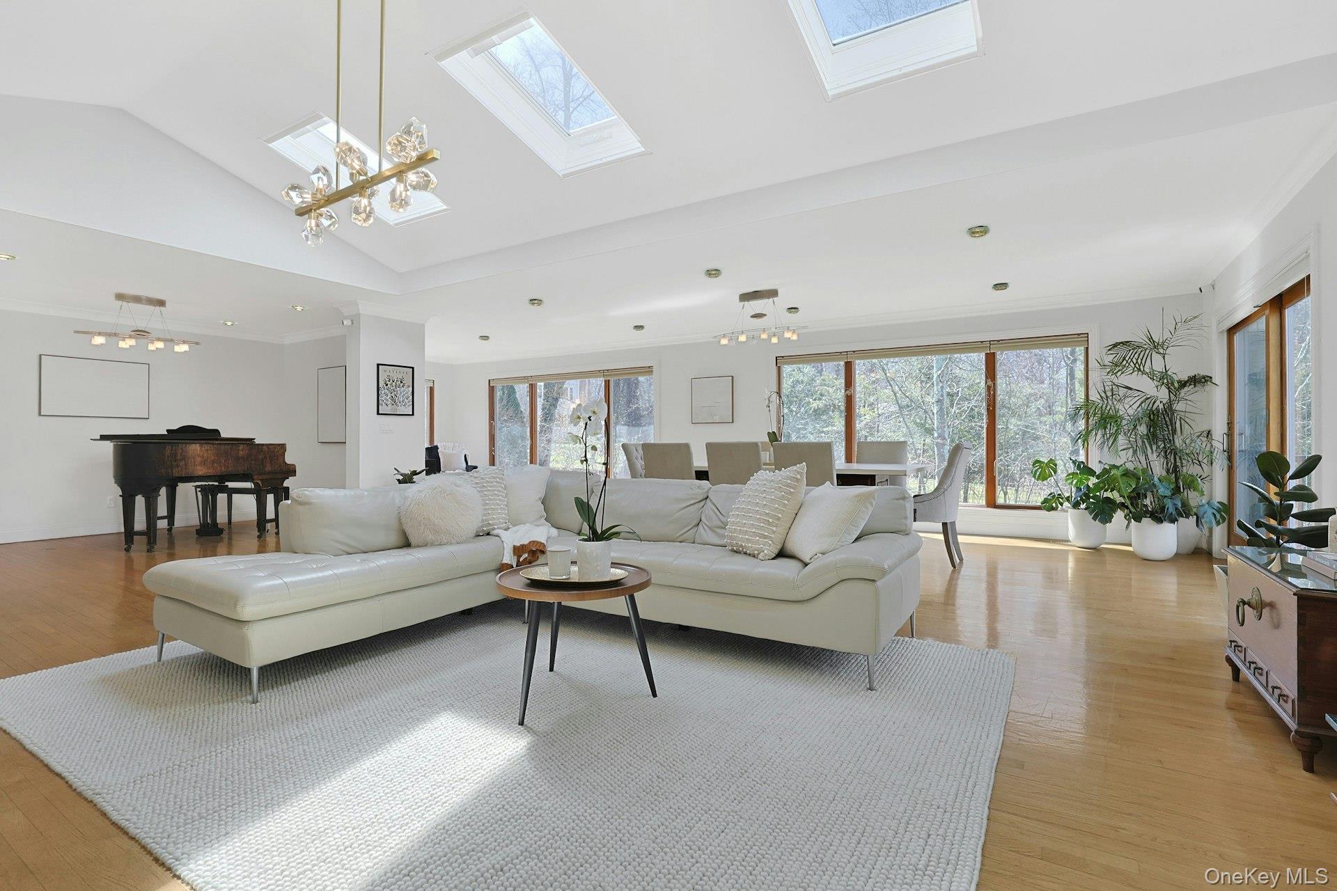 45 Sprain Valley Road, Scarsdale, NY 10583