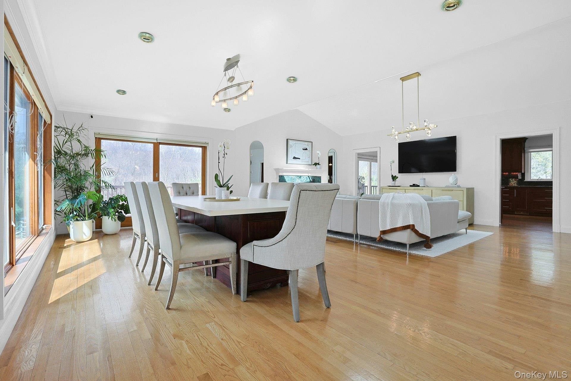 45 Sprain Valley Road, Scarsdale, NY 10583