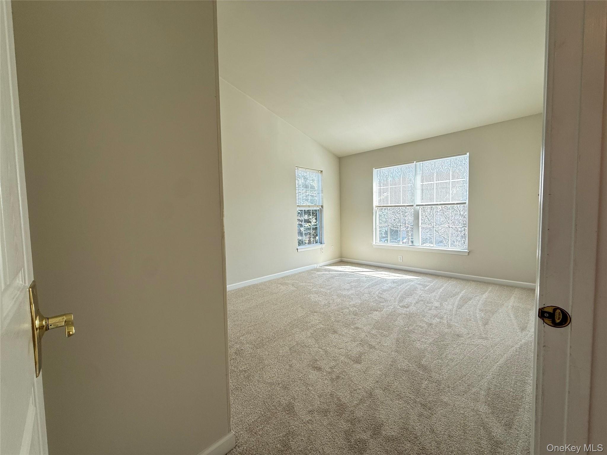 734 HUNTINGTON Drive # 0, Fishkill, NY 12524