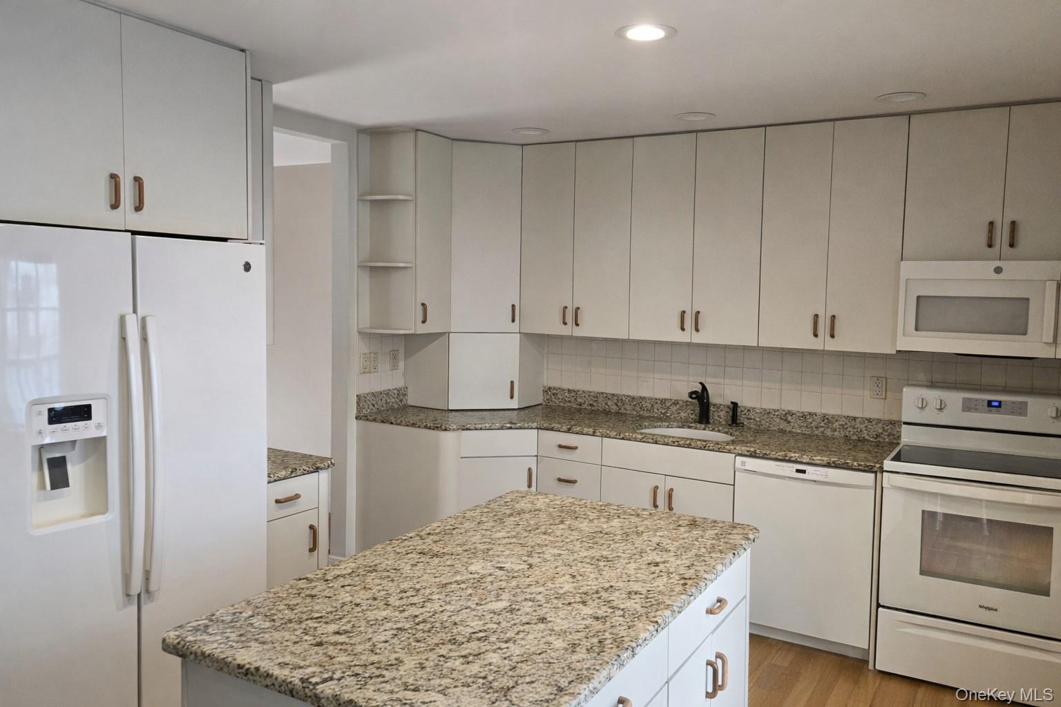 127 Baker Court, Island Park, NY 11558