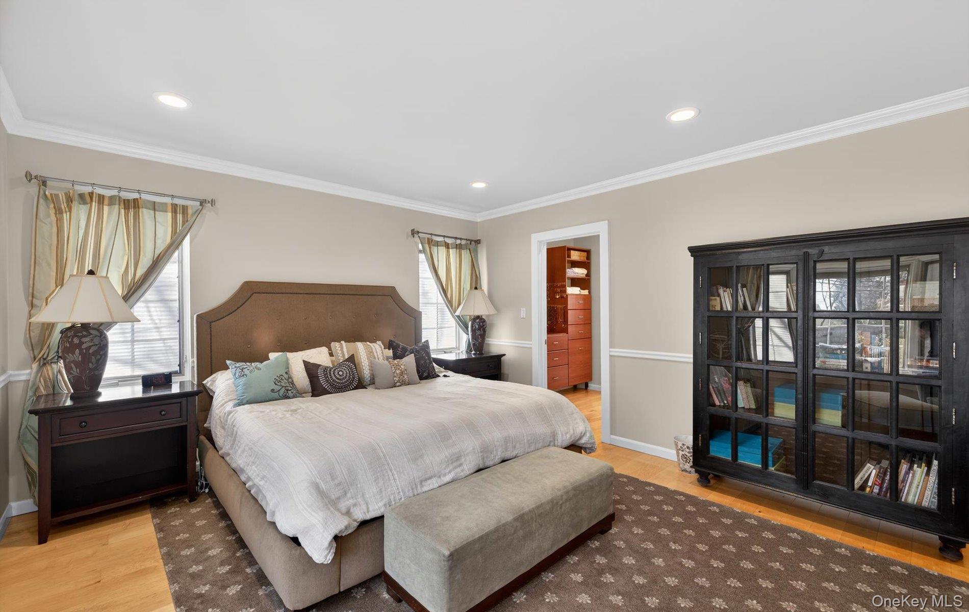 3 N Avalon Road, Great Neck, NY 11021