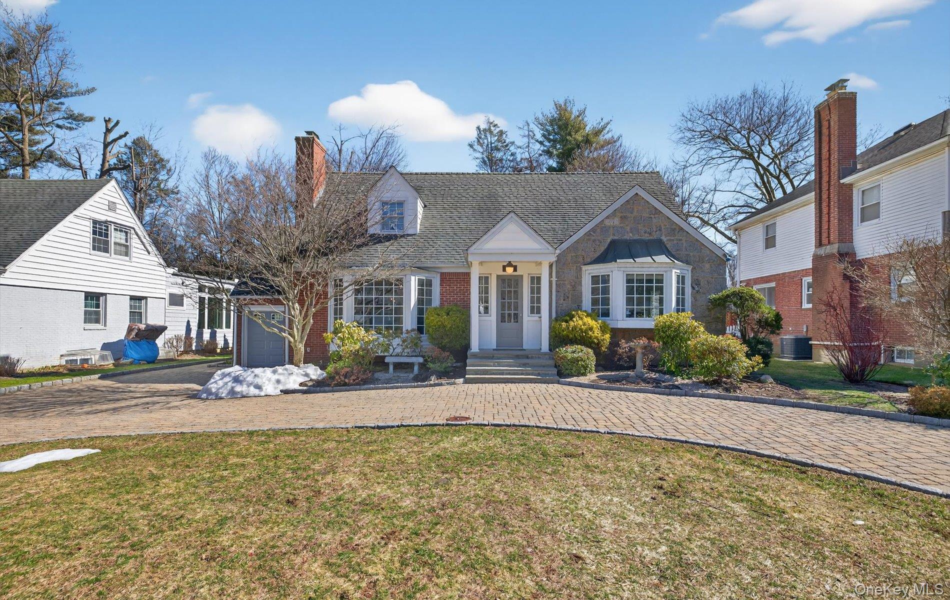 3 N Avalon Road, Great Neck, NY 11021