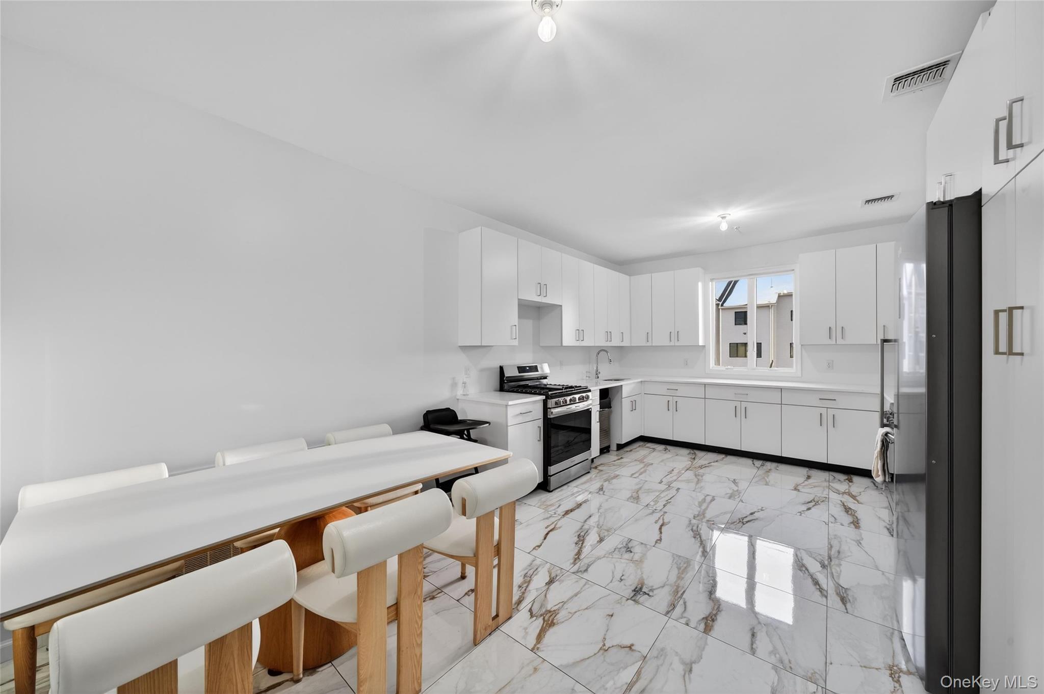 3 melitz # 201, Monroe, NY 10950