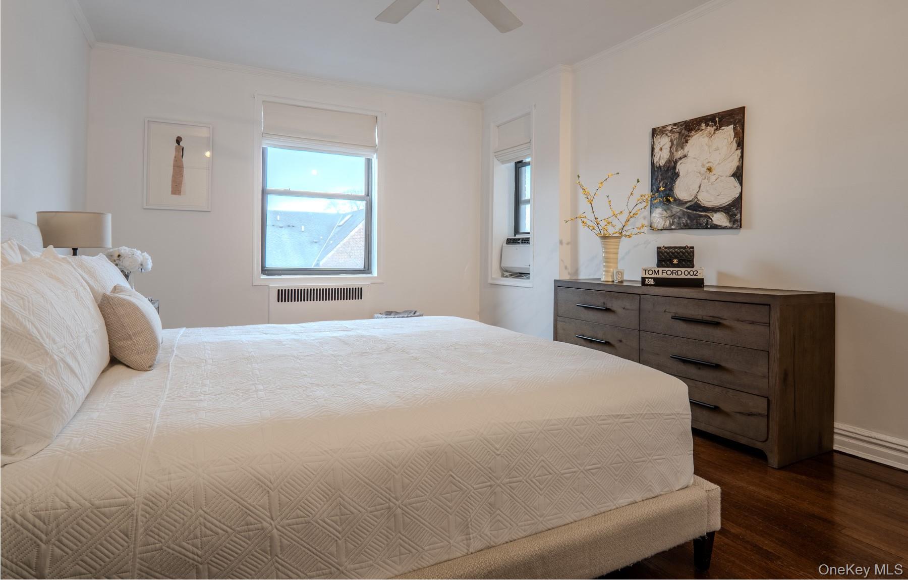 21 Barstow Road # 5K, Great Neck, NY 11021