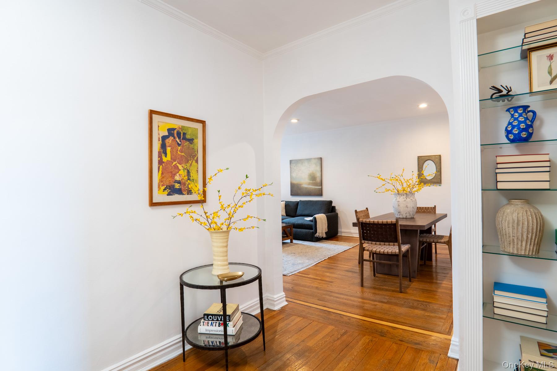 21 Barstow Road # 5K, Great Neck, NY 11021