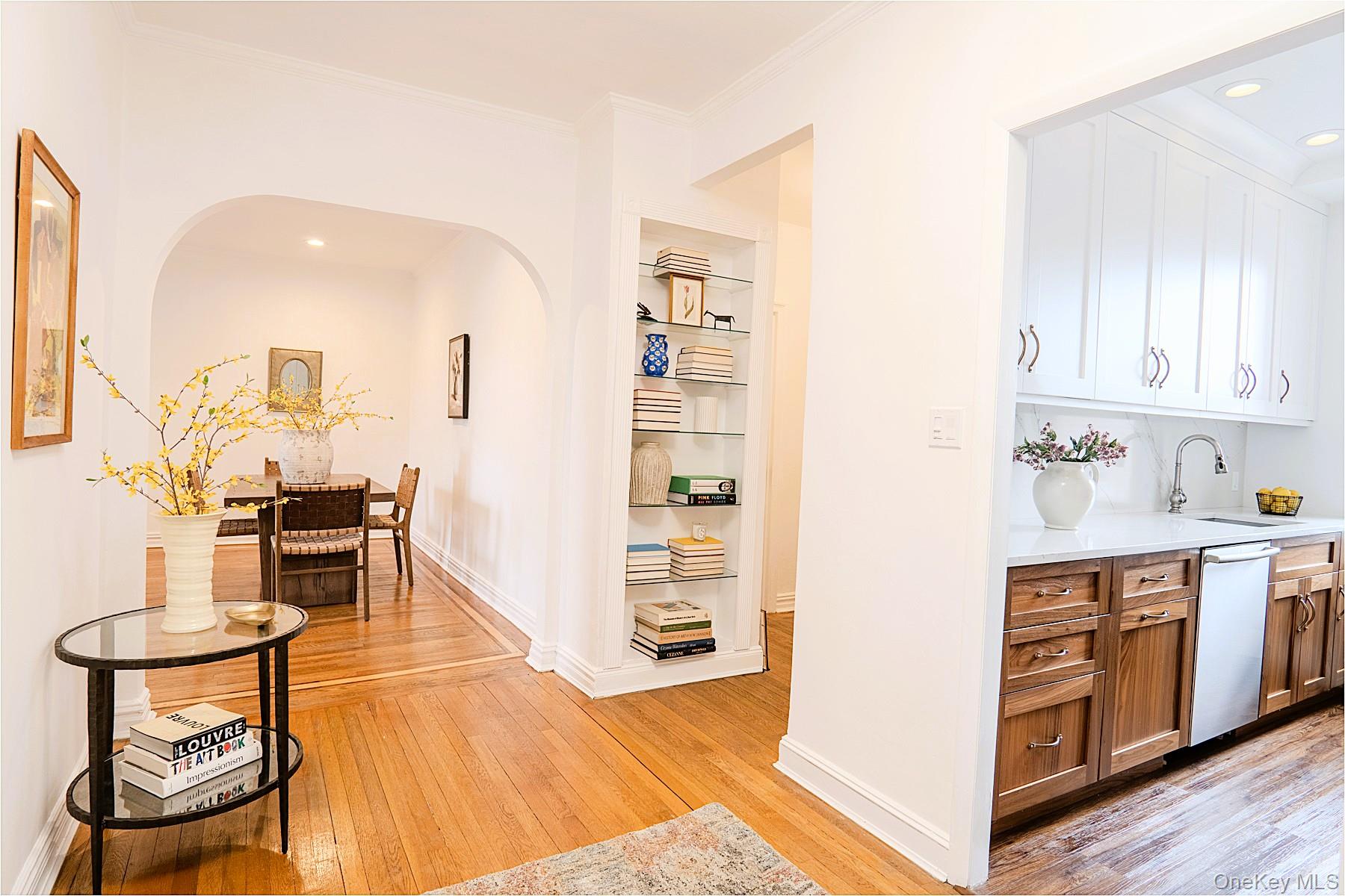 21 Barstow Road # 5K, Great Neck, NY 11021