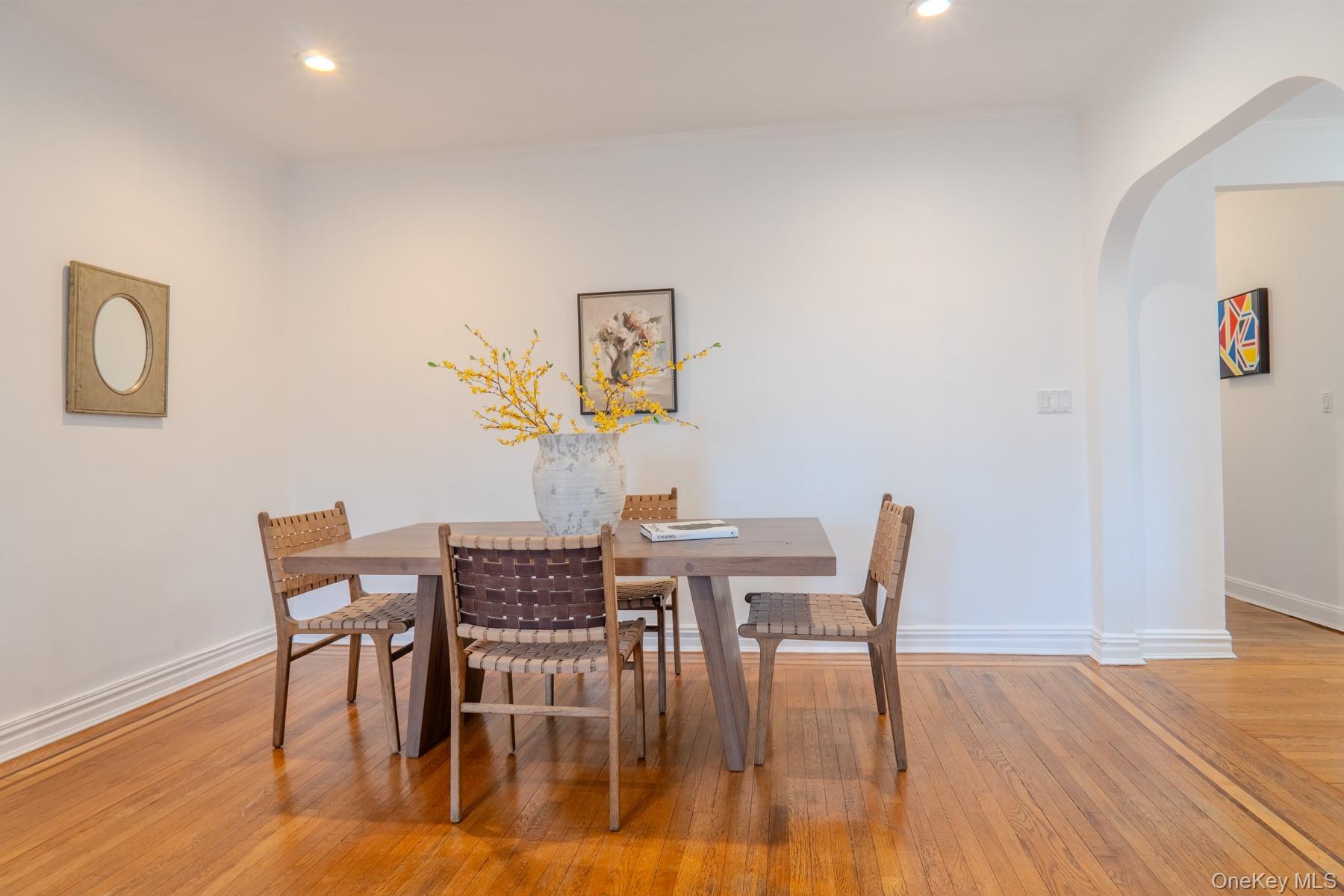 21 Barstow Road # 5K, Great Neck, NY 11021