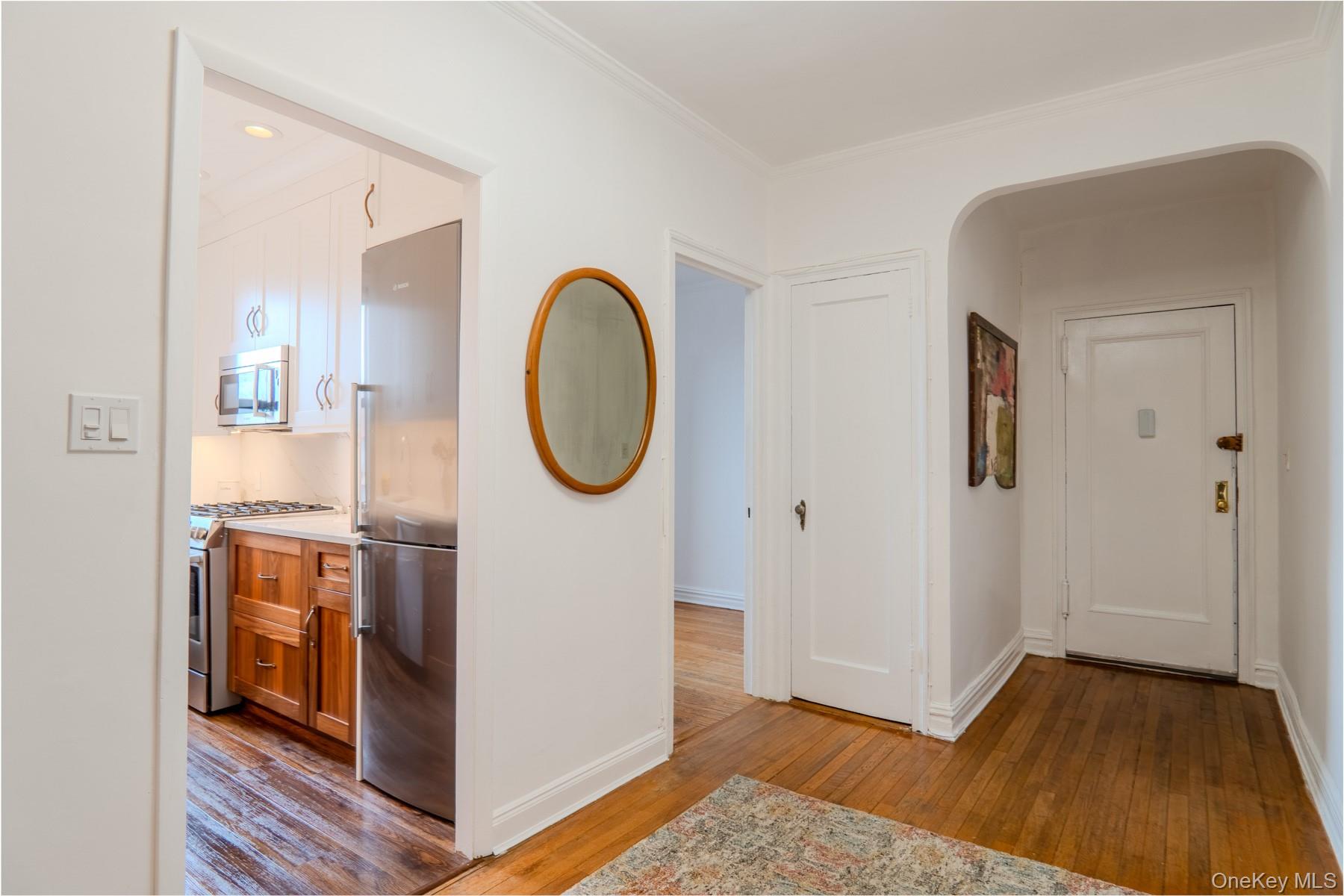 21 Barstow Road # 5K, Great Neck, NY 11021