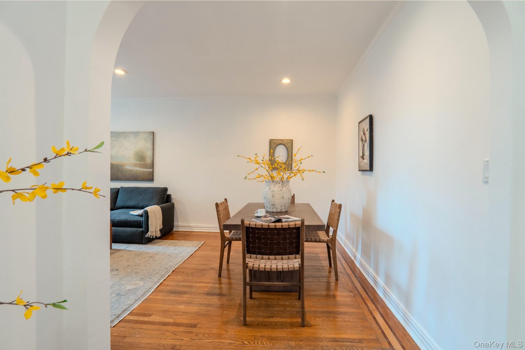 21 Barstow Road # 5K, Great Neck, NY 11021