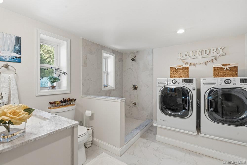 20 Vista Road, Plainview, NY 11803