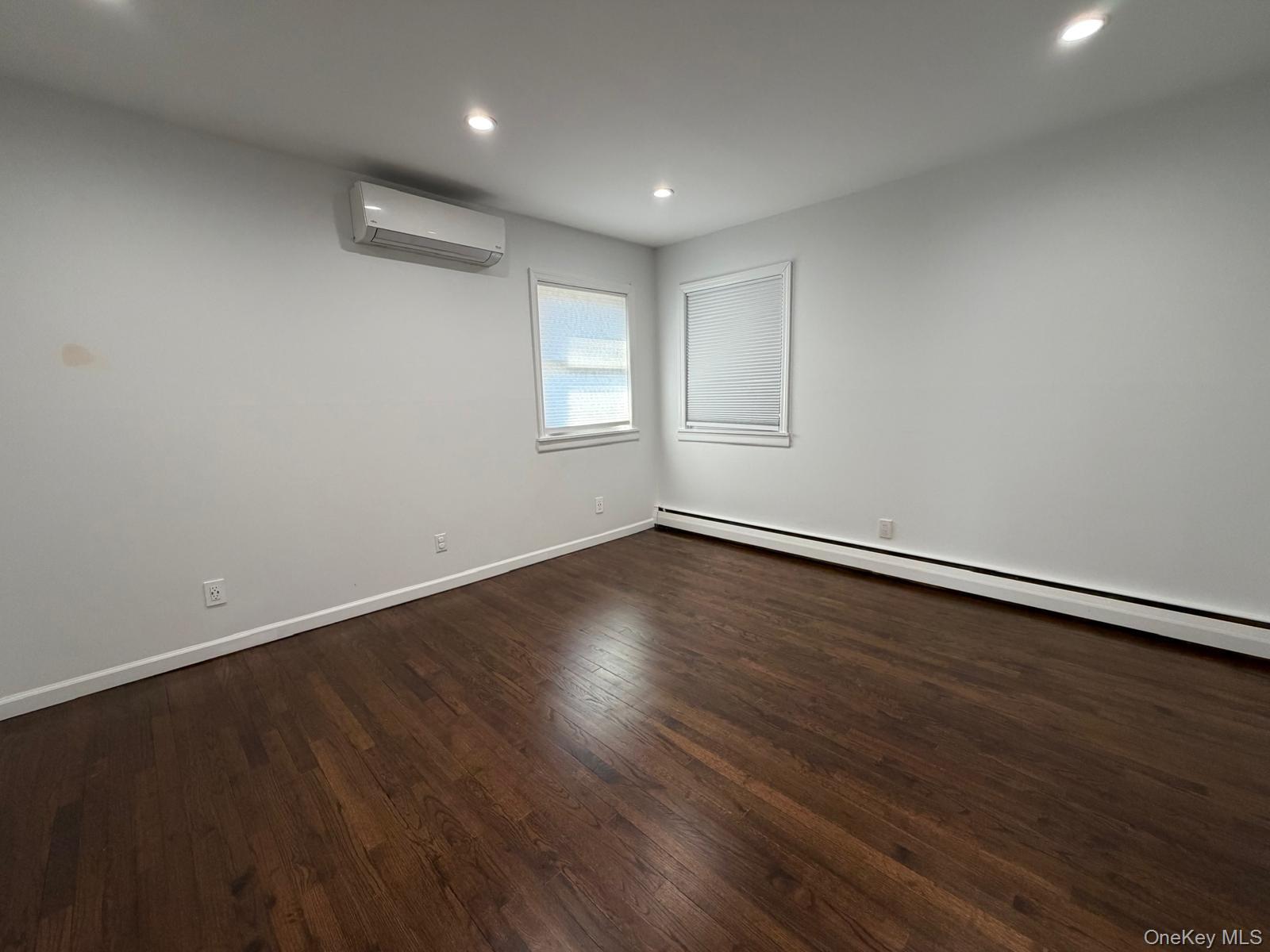 1 Munro Boulevard # 1 F, Valley Stream, NY 11581