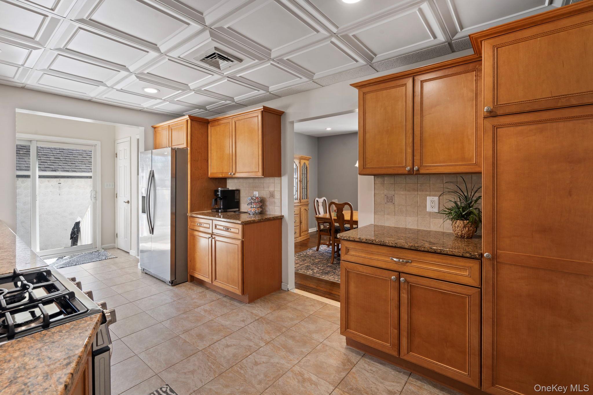 373 1st Street, Mineola, NY 11501