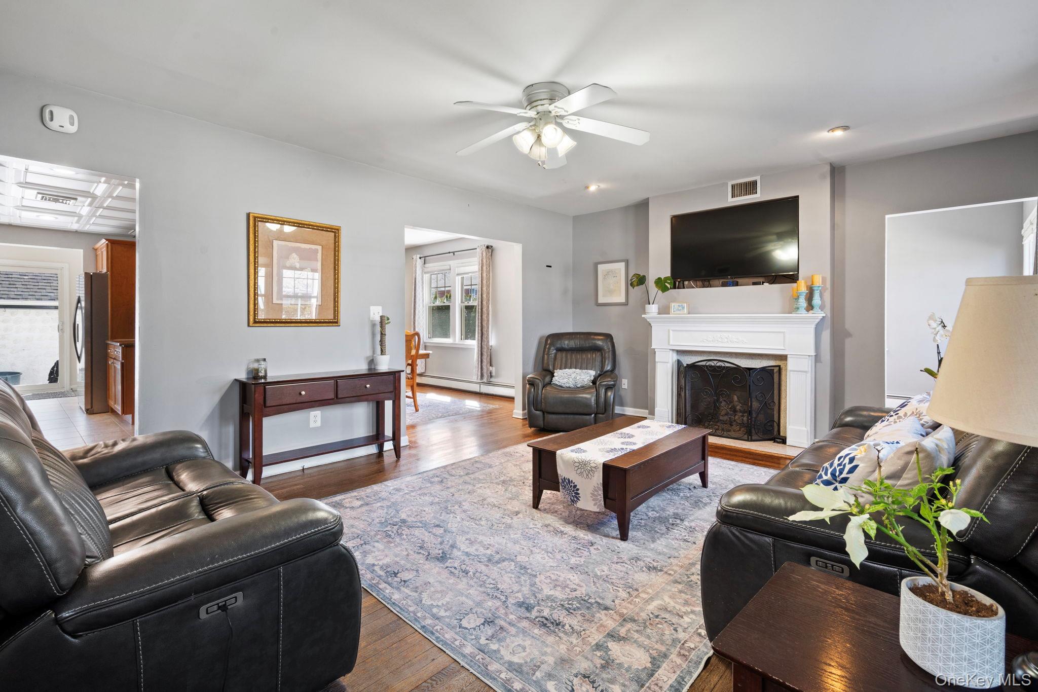 373 1st Street, Mineola, NY 11501