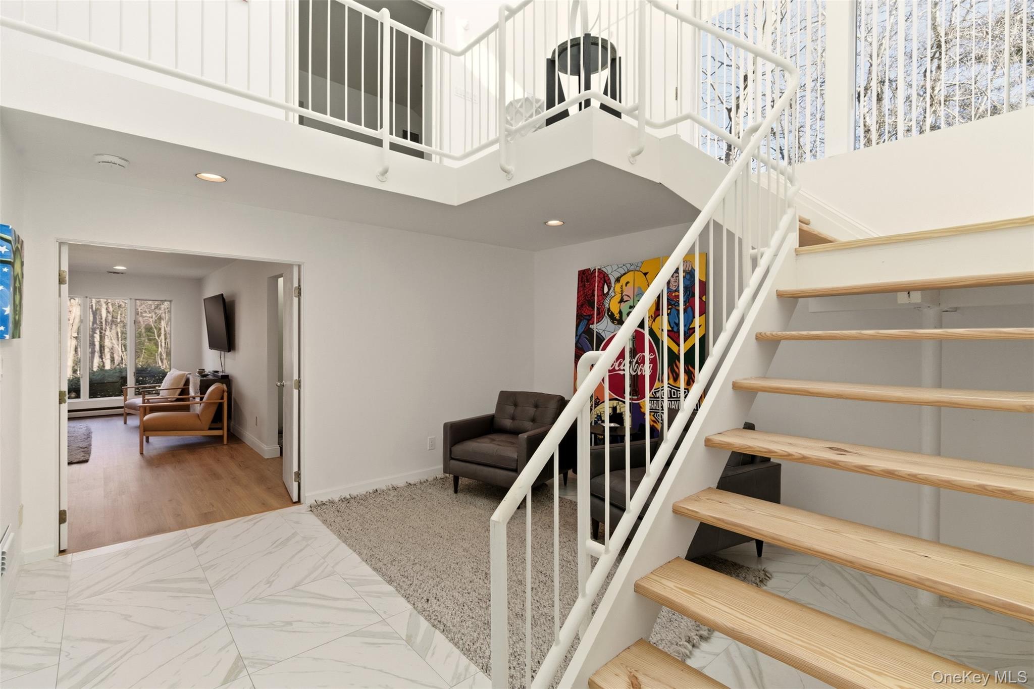 5 Waterford Way, Syosset, NY 11791