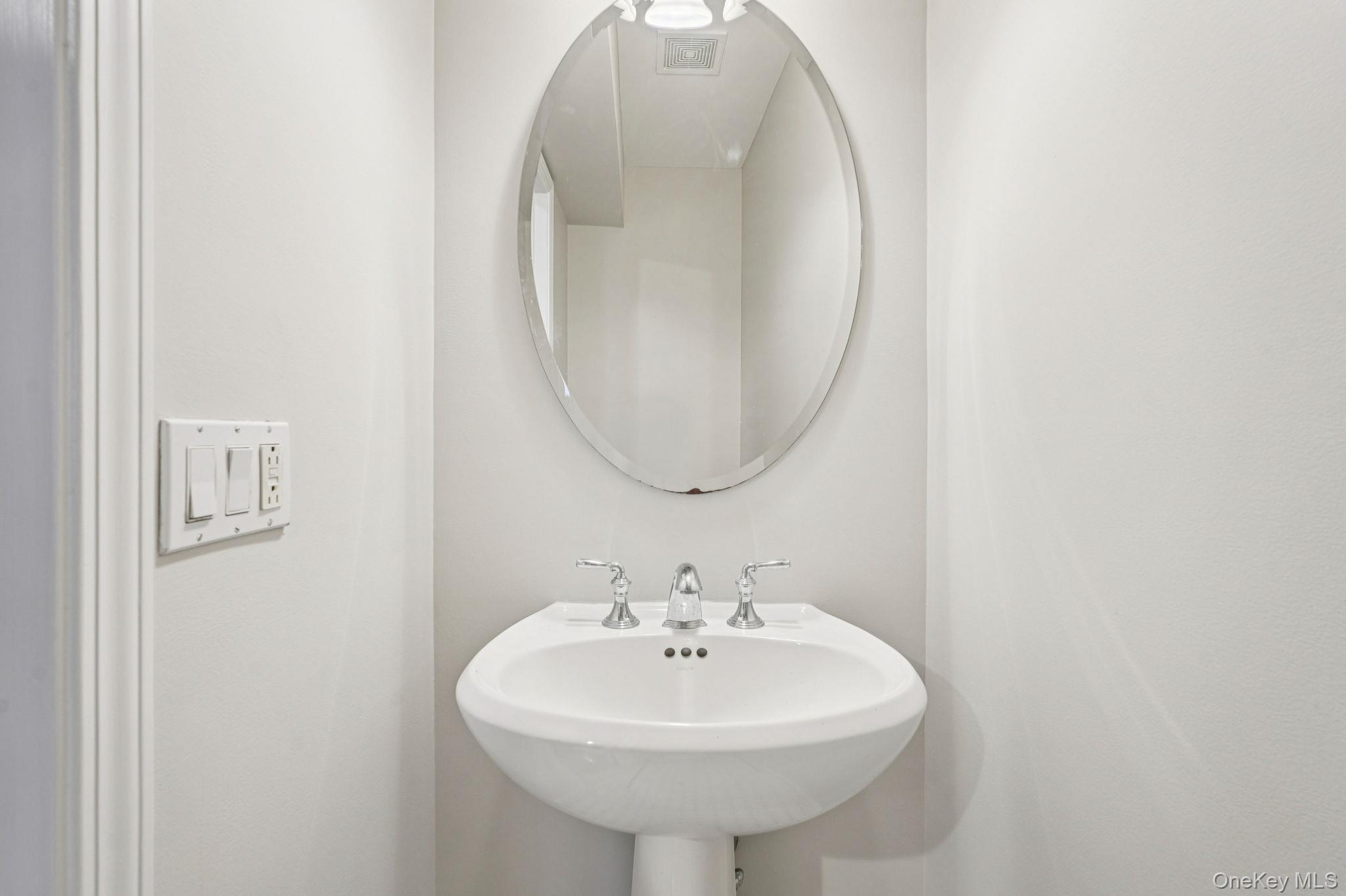 10 BRIDGE Lane, Haverstraw, NY 10927