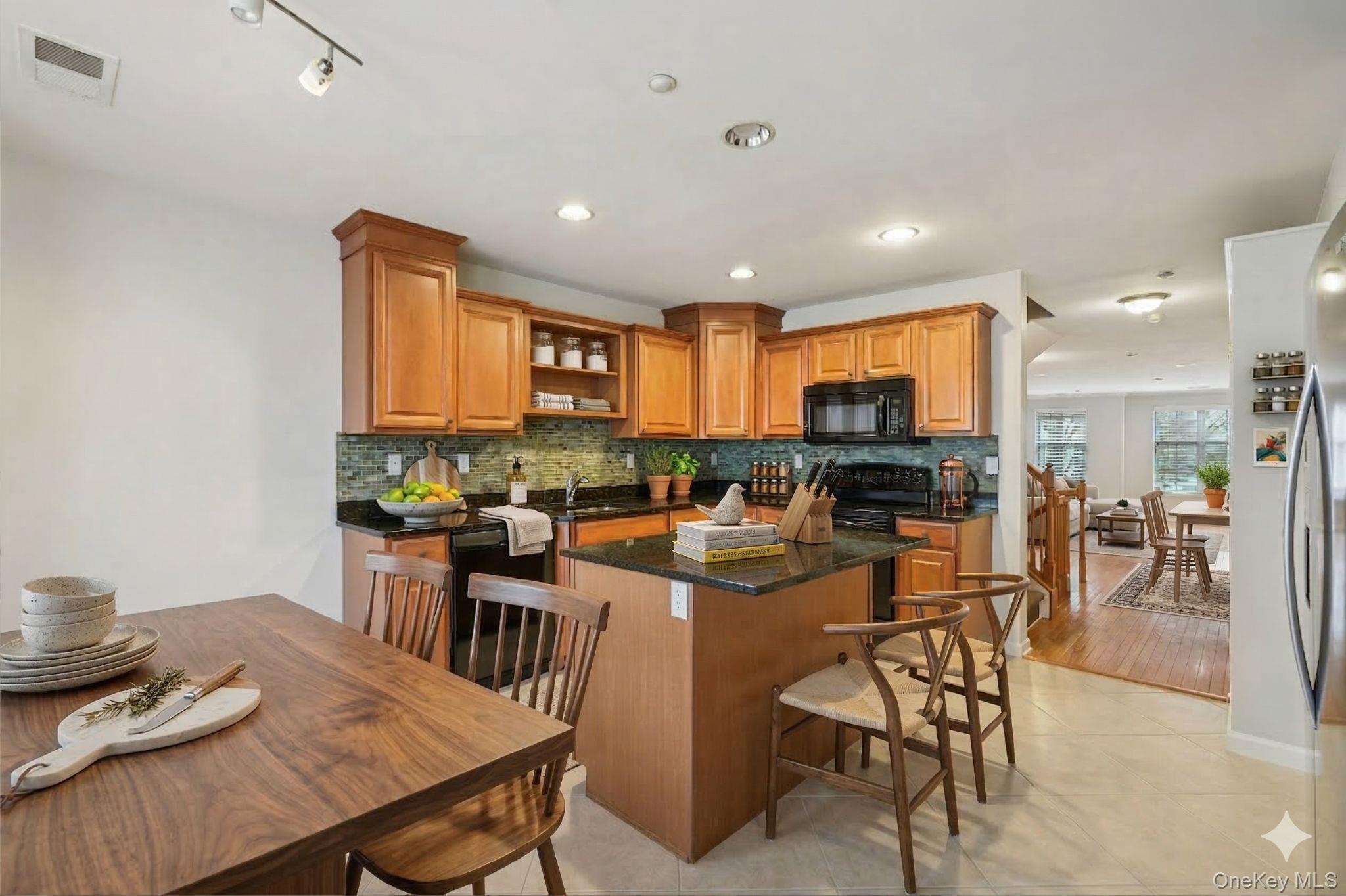 10 BRIDGE Lane, Haverstraw, NY 10927