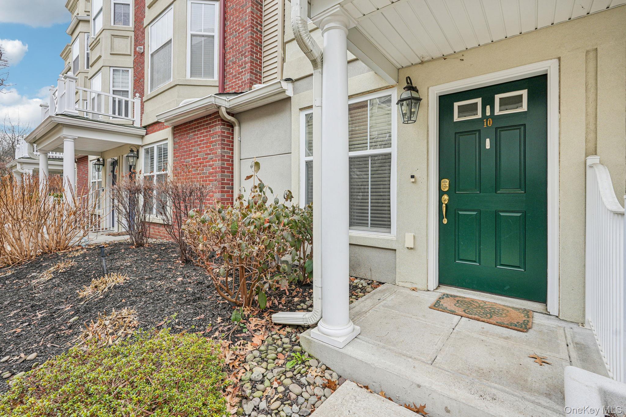 10 BRIDGE Lane, Haverstraw, NY 10927