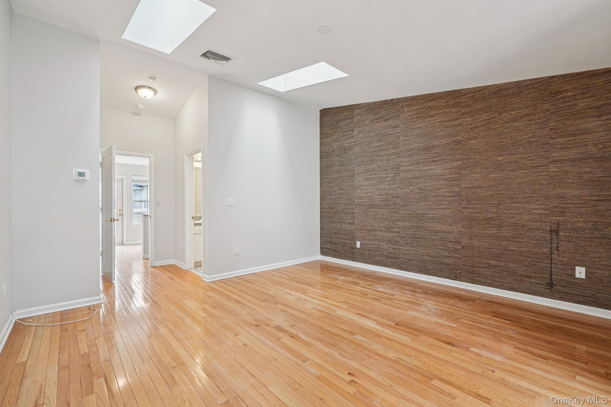 10 BRIDGE Lane, Haverstraw, NY 10927