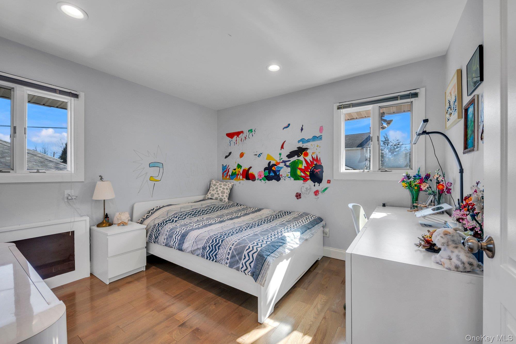 5 Hillvale Road, Syosset, NY 11791