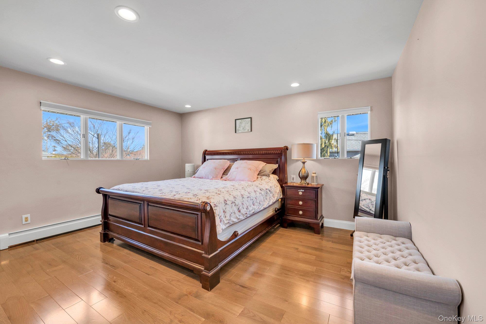 5 Hillvale Road, Syosset, NY 11791