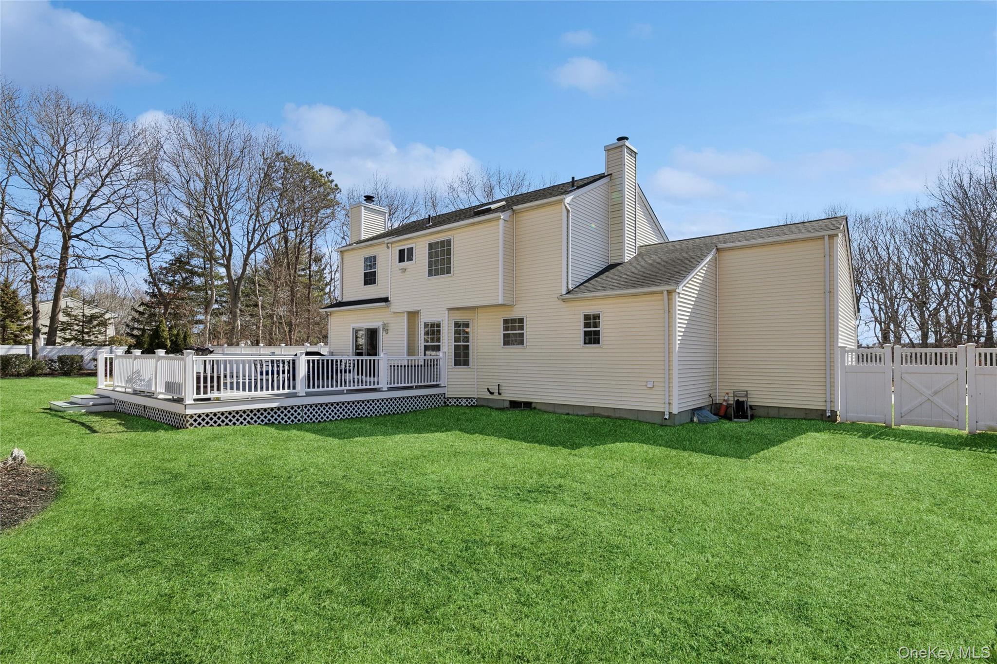 9 Village Drive, Medford, NY 11763