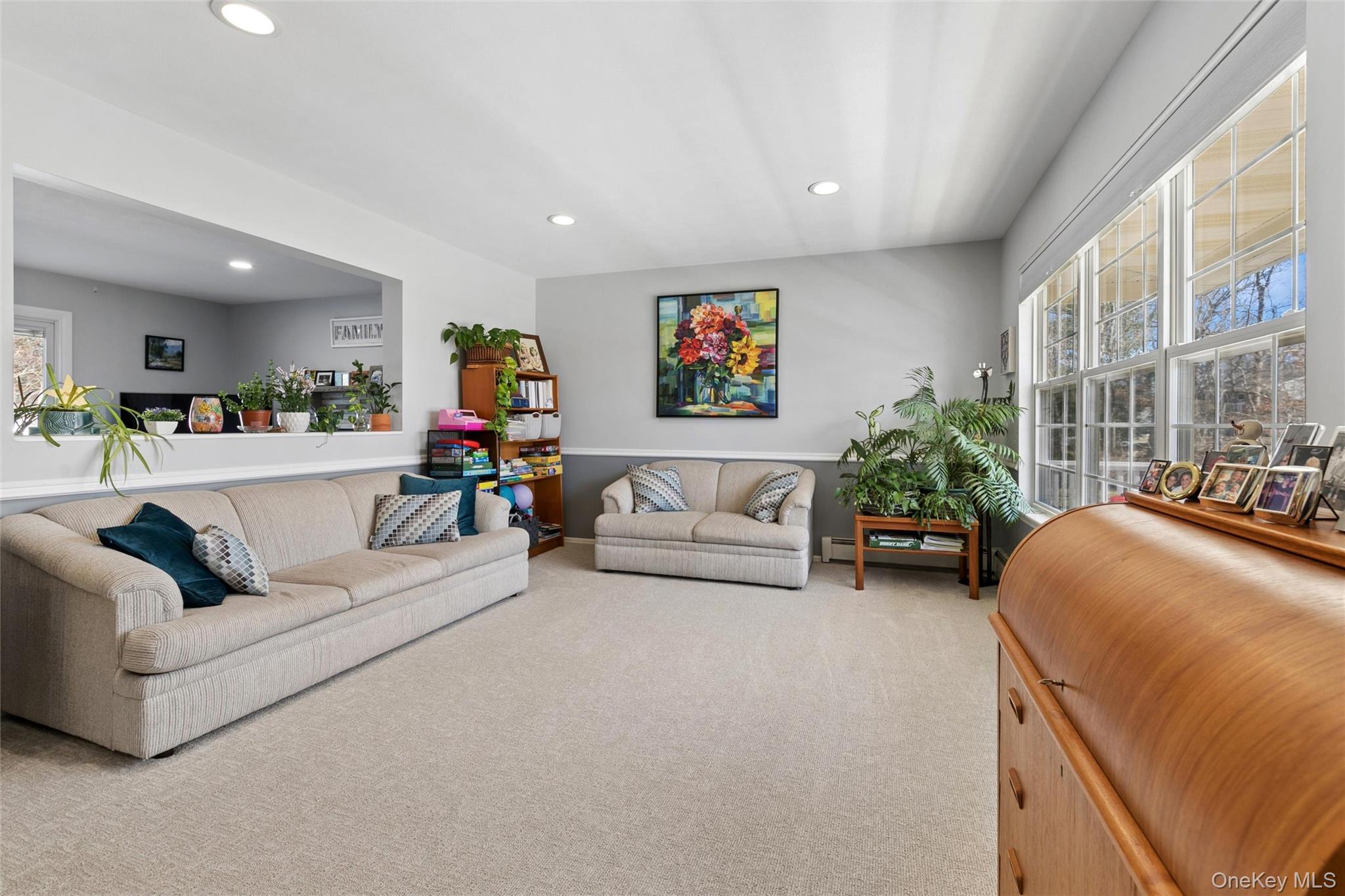 9 Village Drive, Medford, NY 11763