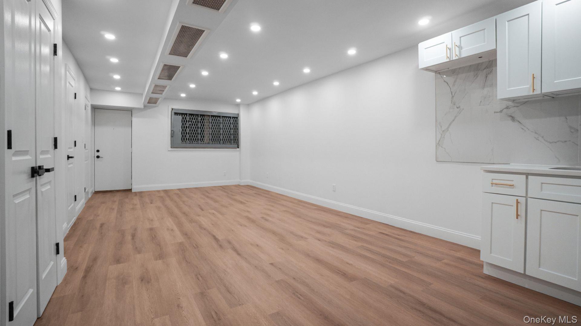 3031 Edson Avenue, Bronx, NY 10469