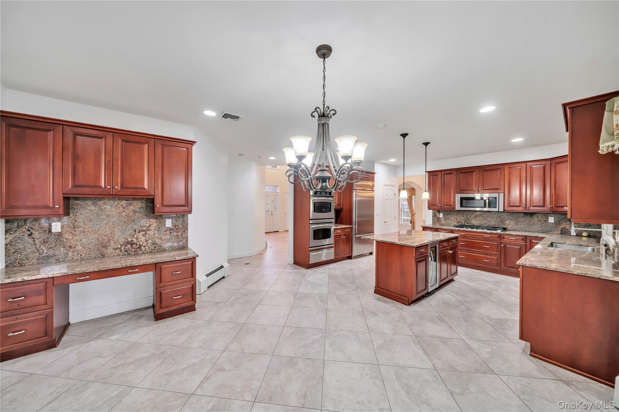 25 Charnwood Drive, Suffern, NY 10901