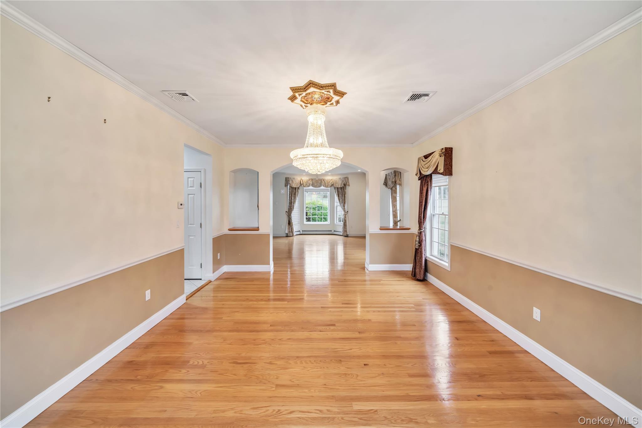 25 Charnwood Drive, Suffern, NY 10901