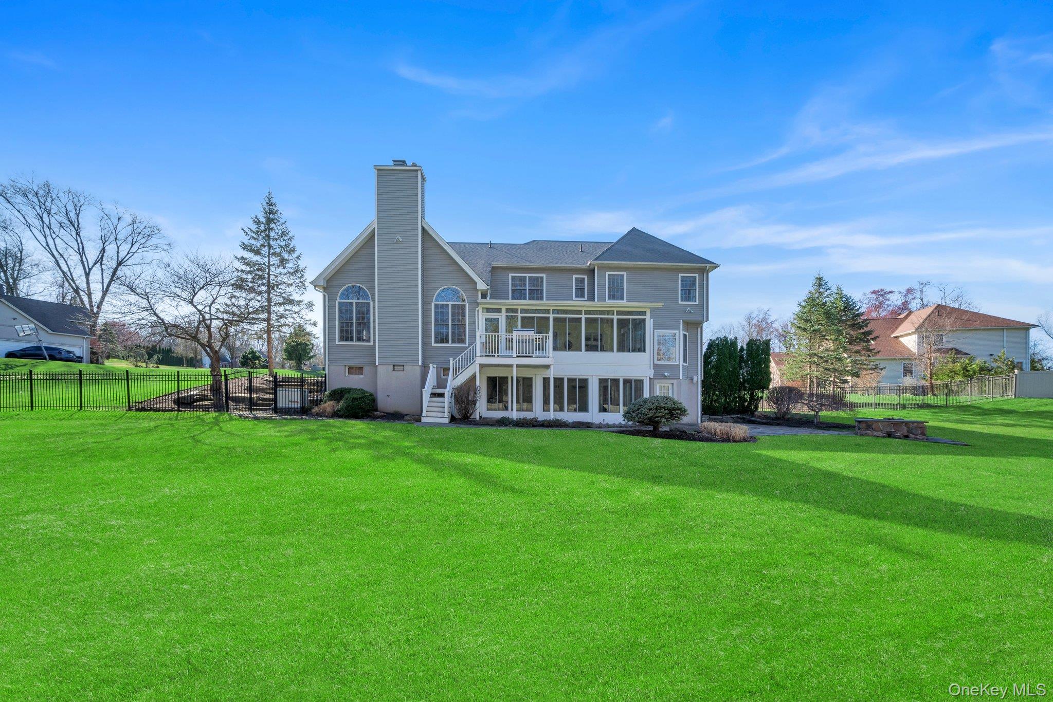 25 Charnwood Drive, Suffern, NY 10901