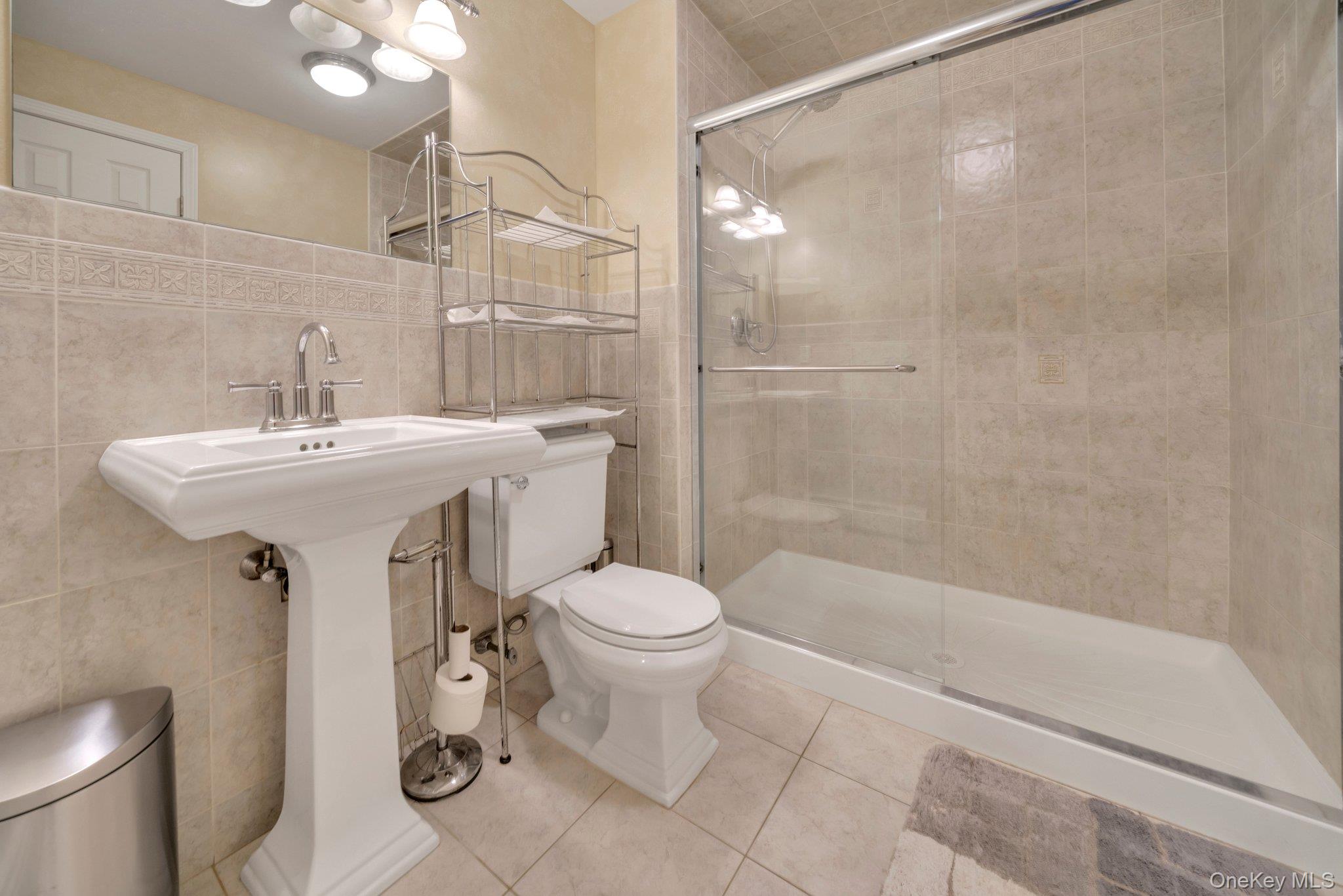 25 Charnwood Drive, Suffern, NY 10901