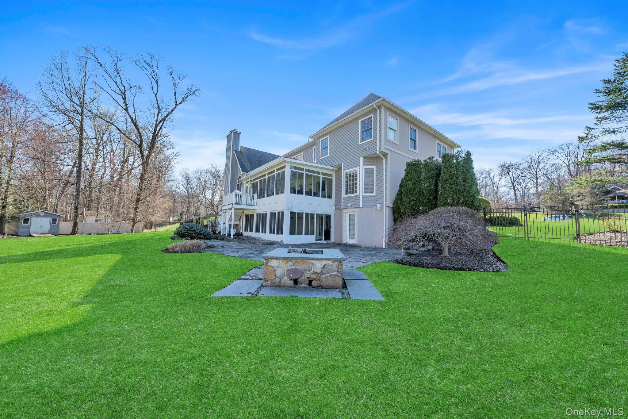 25 Charnwood Drive, Suffern, NY 10901