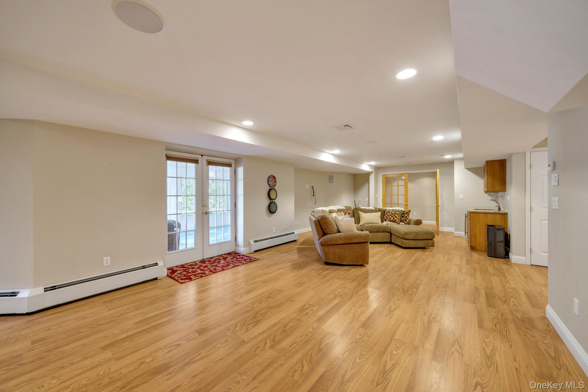 25 Charnwood Drive, Suffern, NY 10901