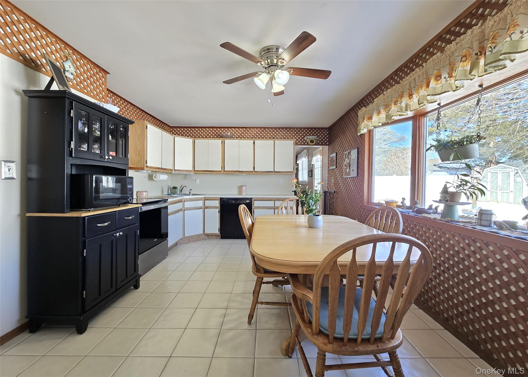 47 Birchdale Drive, Holbrook, NY 11741