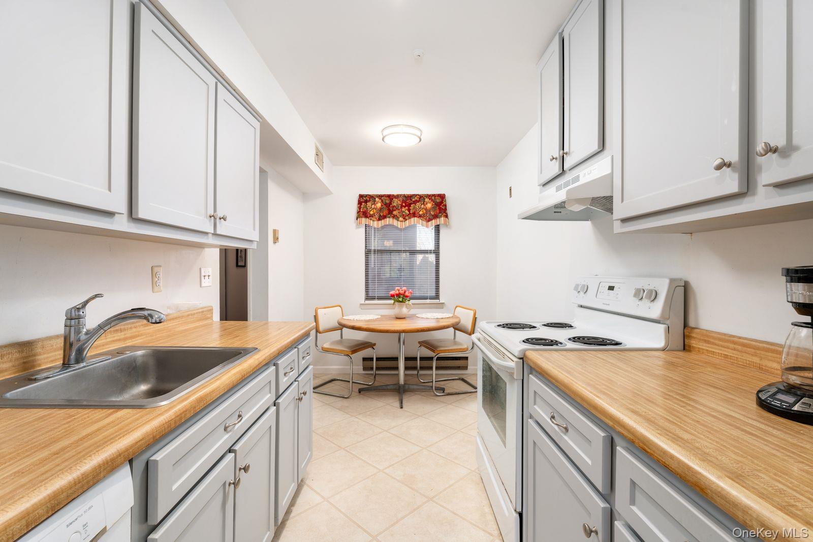 506 Drew Drive, Saint James, NY 11780