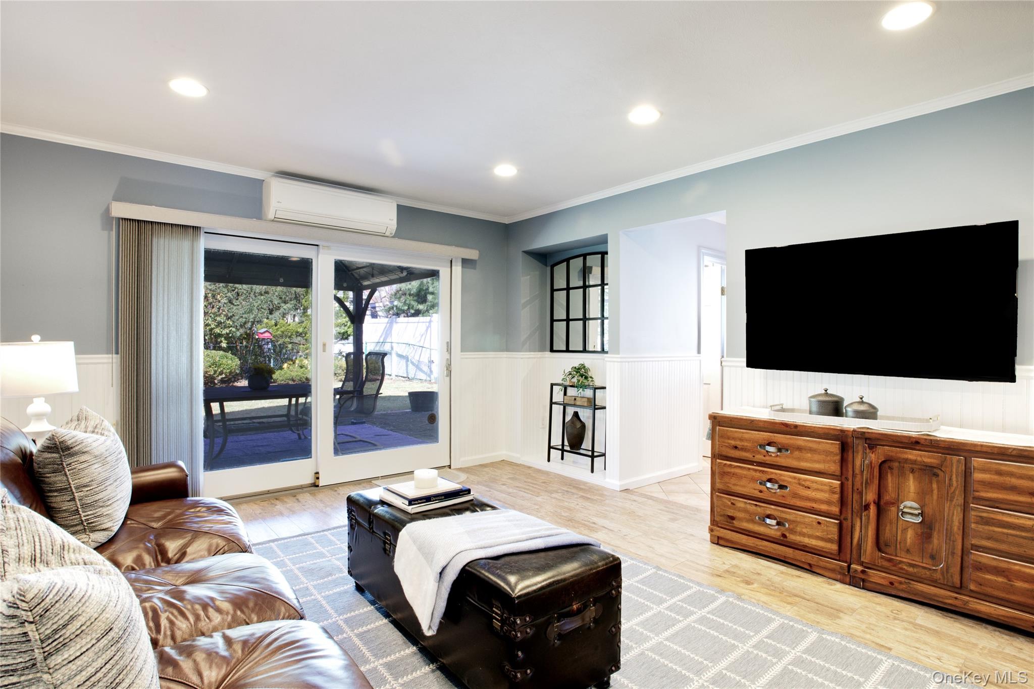 119 Radcliff Avenue, Port Washington, NY 11050