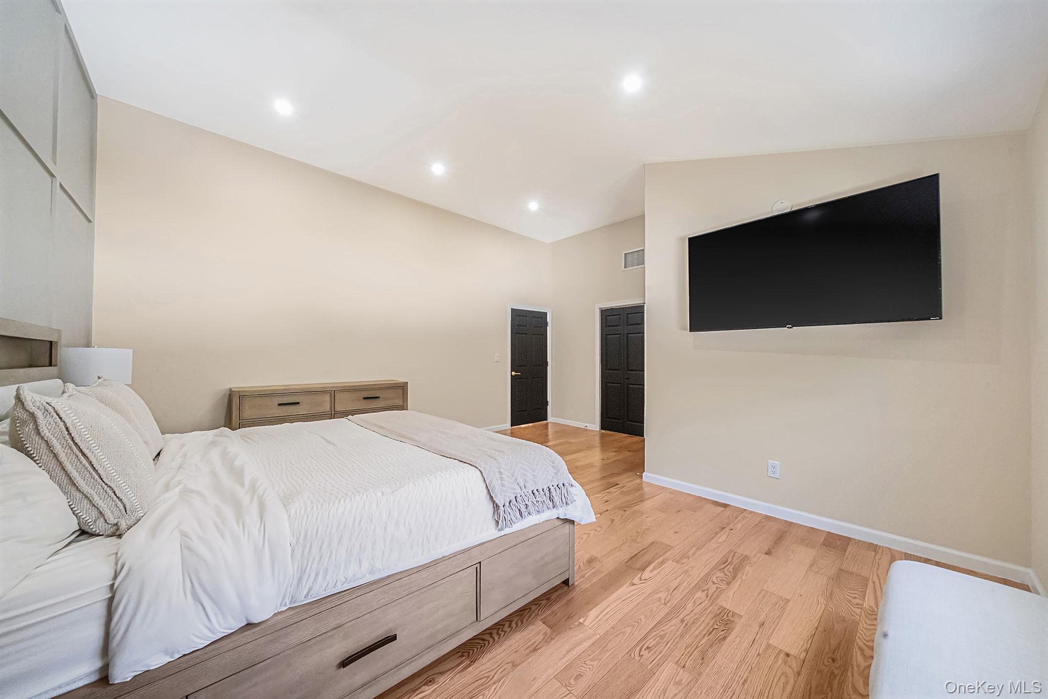 17 Fairway Drive, Manorville, NY 11949