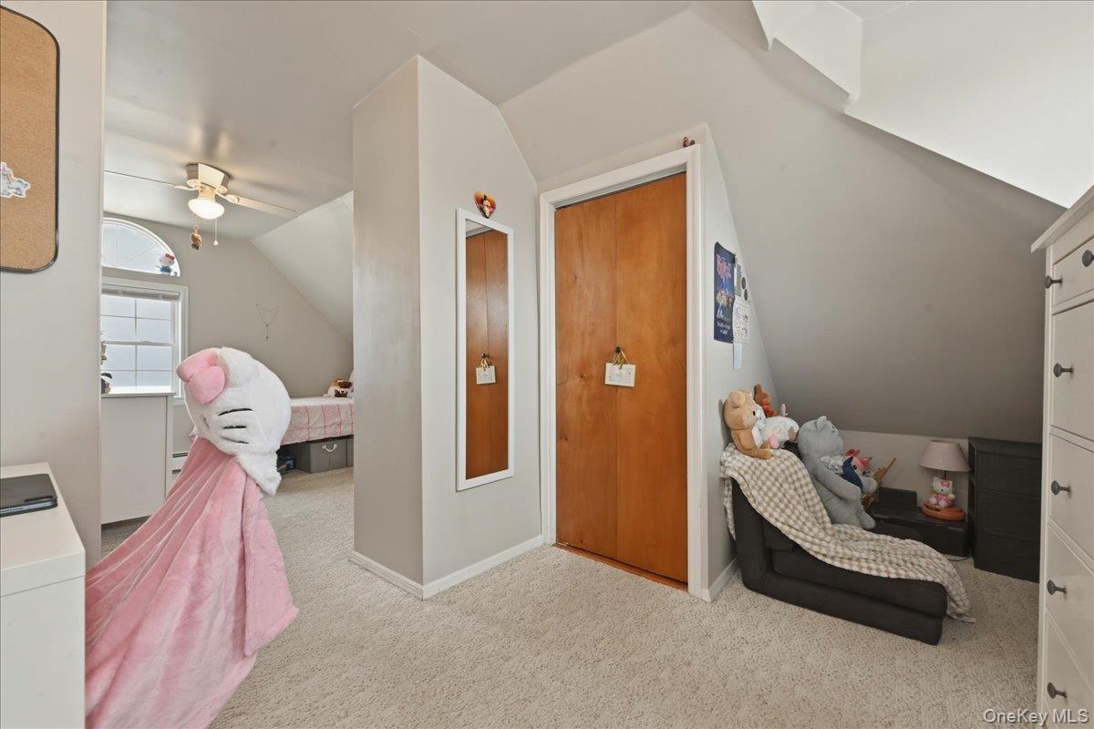 25 Gleaner Lane, Levittown, NY 11756