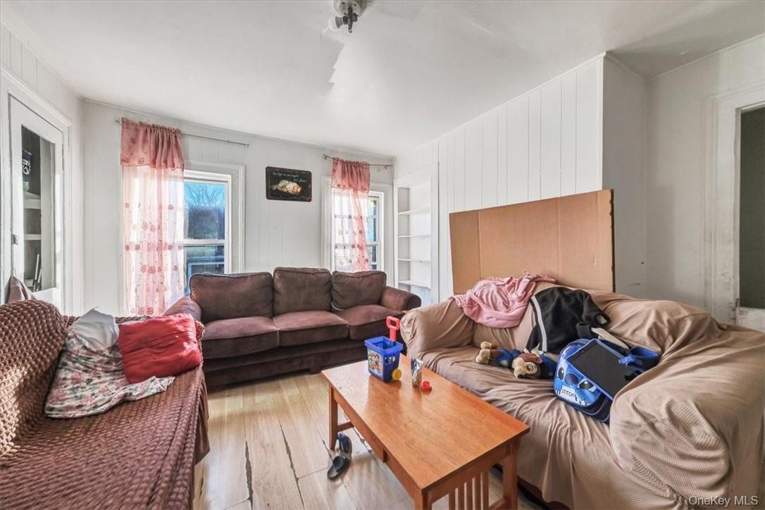 100 Carson Avenue, Newburgh, NY 12550