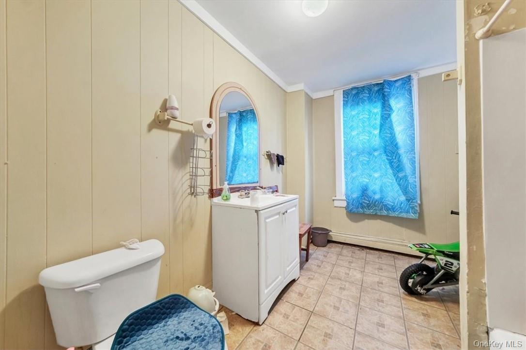 100 Carson Avenue, Newburgh, NY 12550