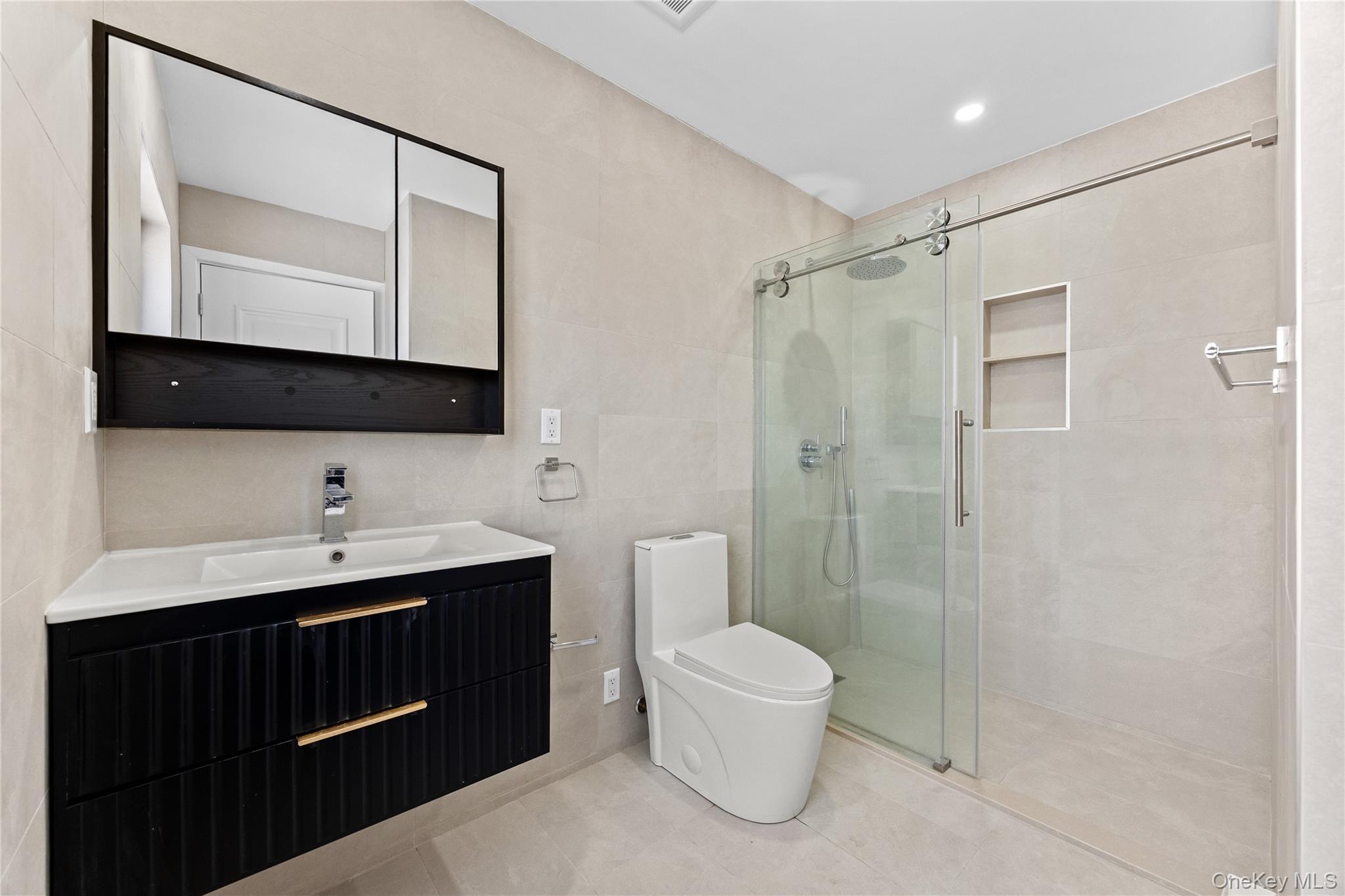 75-31 175th Street, Fresh Meadows, NY 11366