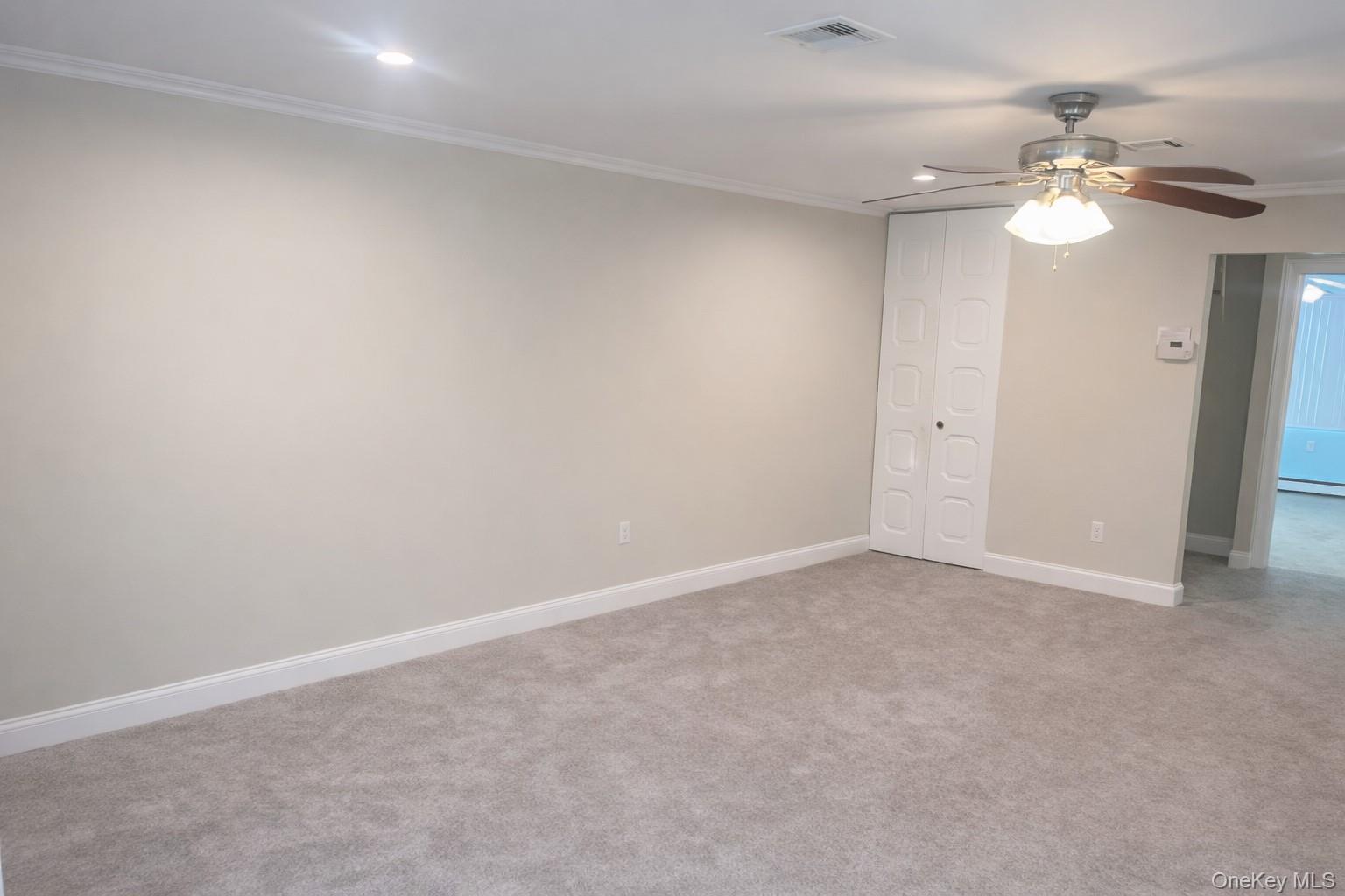 395 Woodbridge Drive # C, Ridge, NY 11961