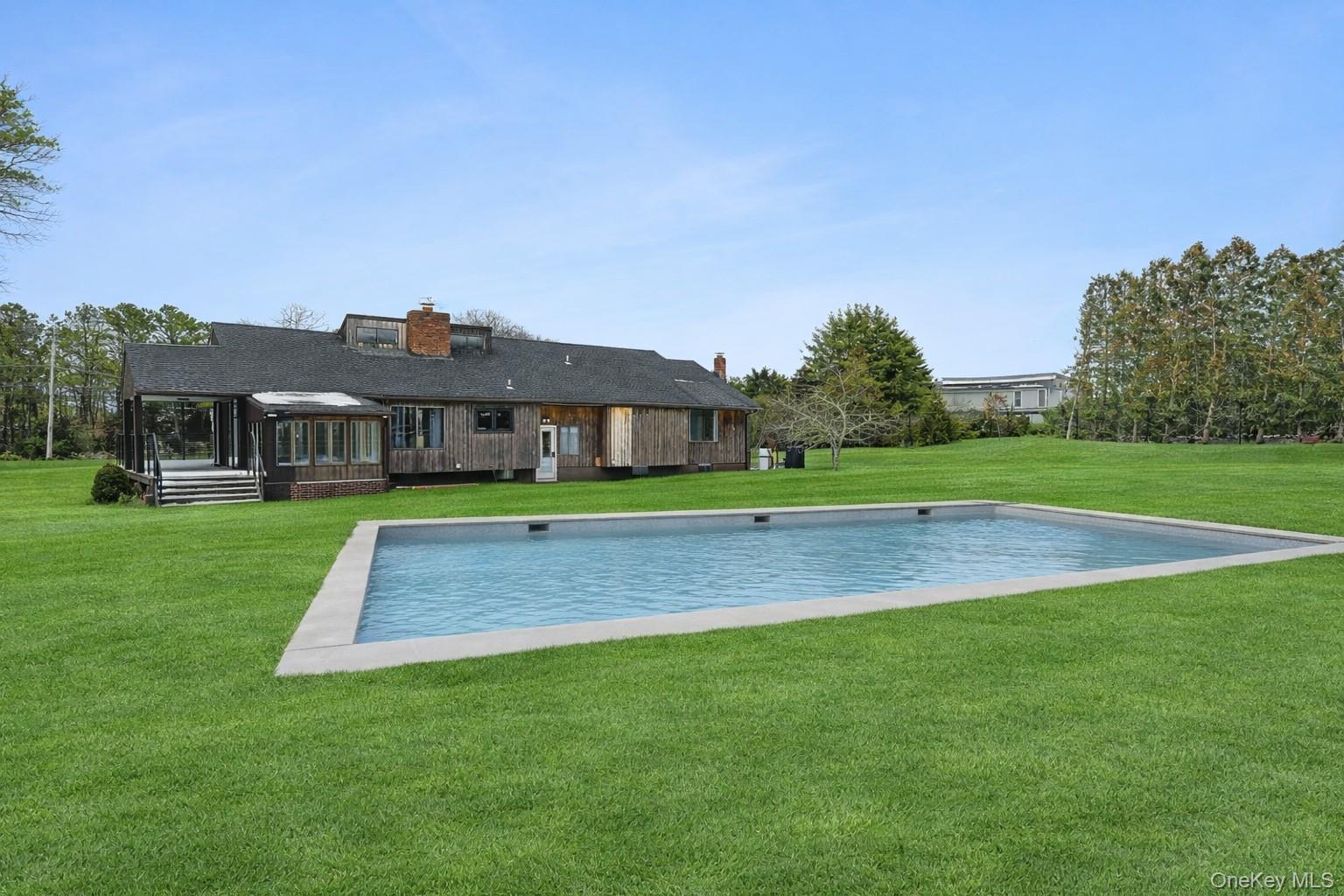 138 Longview Road, Southampton, NY 11968