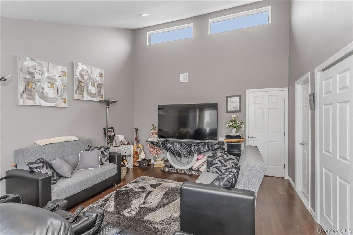 4460 Merrick Road, Massapequa, NY 11758