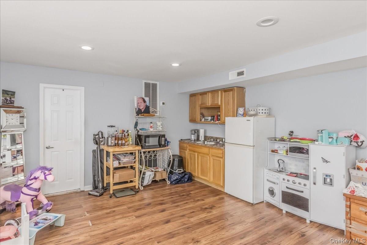 4460 Merrick Road, Massapequa, NY 11758