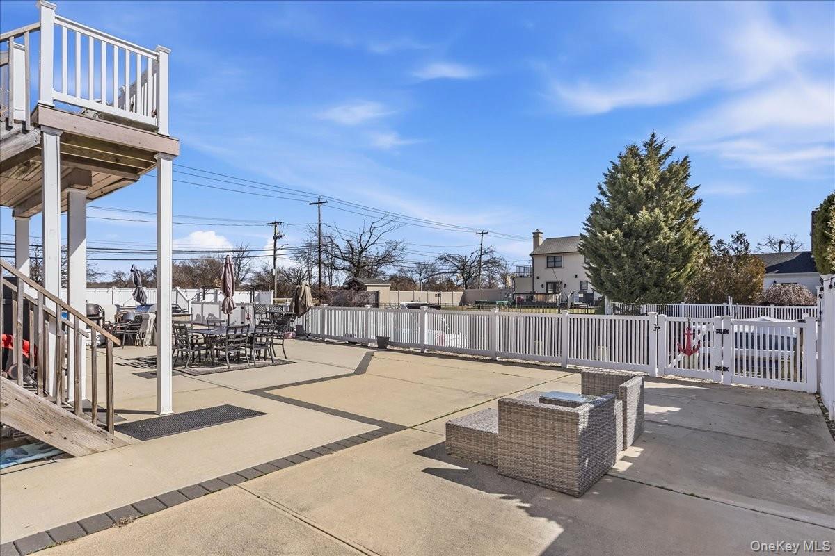 4460 Merrick Road, Massapequa, NY 11758