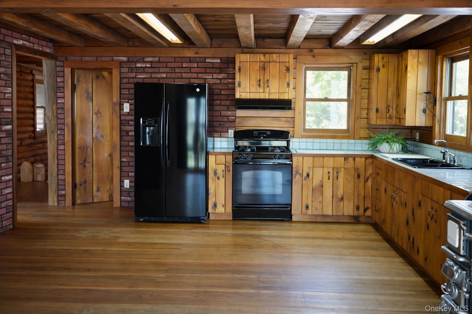 380 Easy Street, Catskill, NY 12414