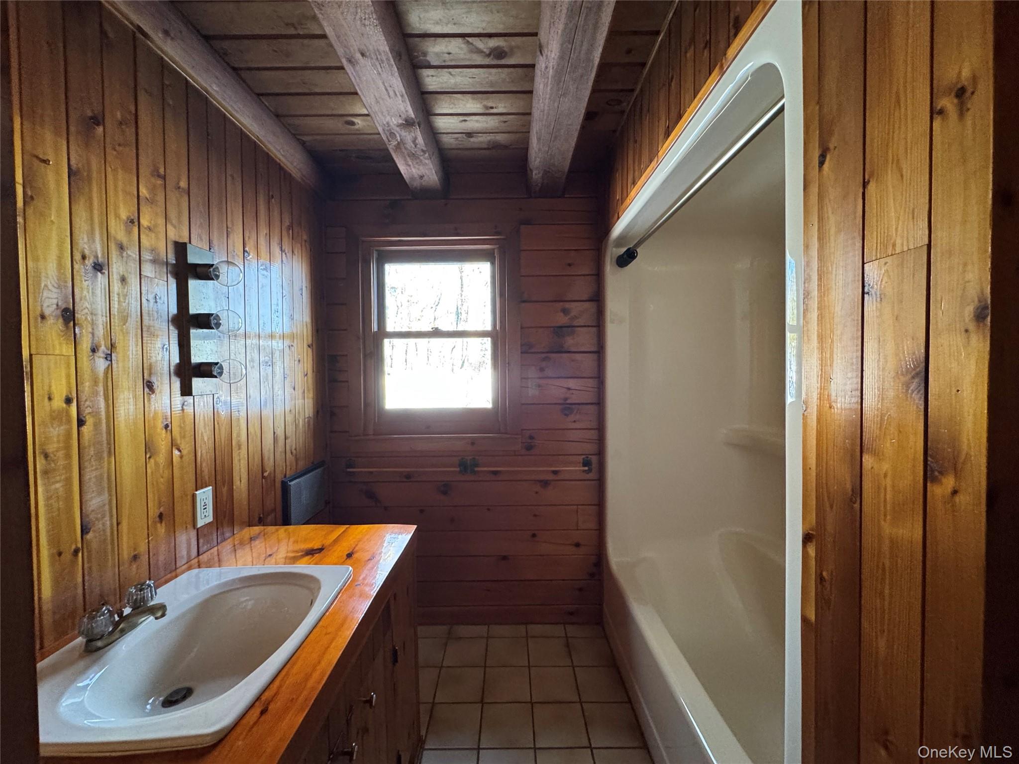 380 Easy Street, Catskill, NY 12414